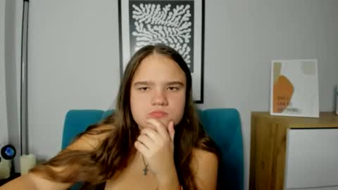 adelecruzz online show from November 9, 1:29 pm