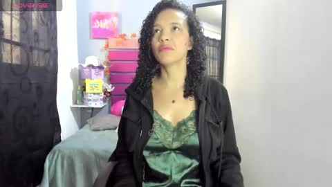 Adeleth online show from December 15, 12:43 pm