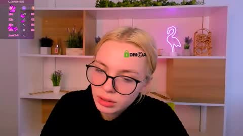 all three for u online show from November 14, 9:09 am