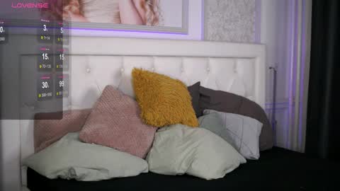 Adelyn online show from January 21, 8:30 am