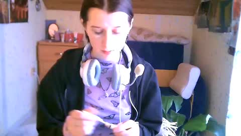 Snapshot of adorable_sparkle chatting on February 11, 1:09 pm adorable_sparkle online show from February 11, 1:09 pm