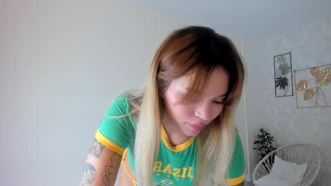 Adriana online show from November 4, 12:10 pm