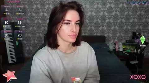 Adriana online show from December 1, 5:33 am