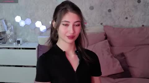 AffiinaLovsx online show from February 7, 5:00 am