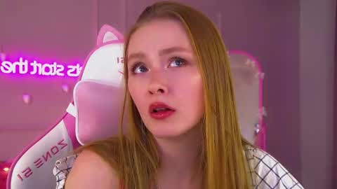 AgataFoxley online show from December 1, 8:40 am