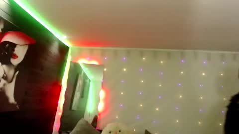 CAROLINA online show from November 22, 12:13 am