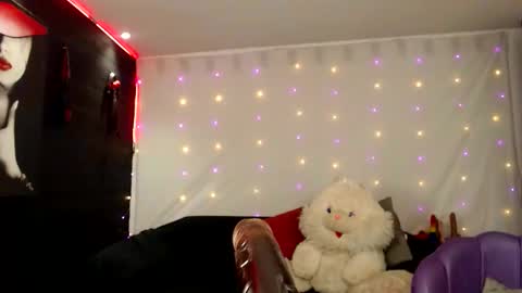 CAROLINA online show from January 16, 1:56 am