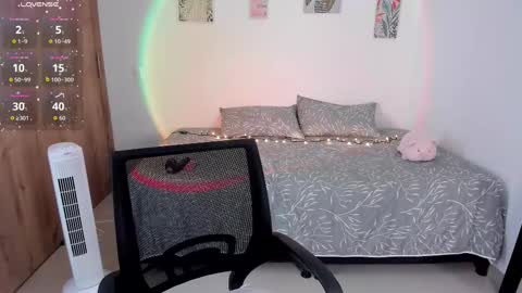 Agatha vixen  online show from November 15, 5:36 pm