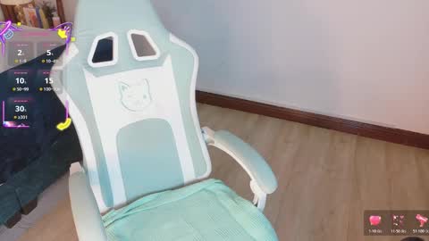 Ahvi Ebony online show from March 1, 1:44 pm