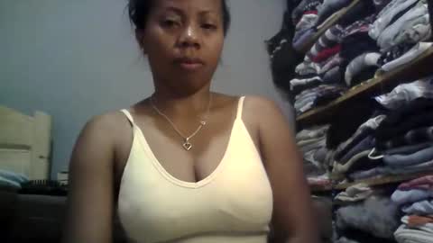 Aicha boobs online show from December 3, 8:55 pm