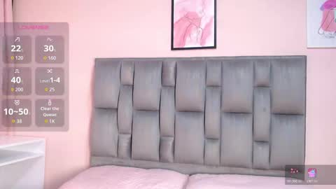 Ailyn online show from November 8, 10:15 pm