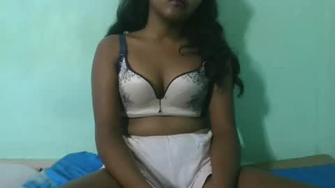 aimeamour online show from February 26, 5:52 pm