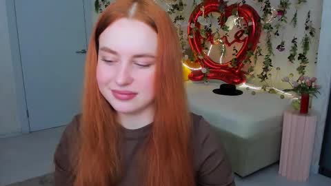 Louise online show from February 16, 7:03 pm