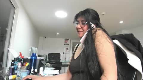 Katie   online show from November 26, 3:02 pm