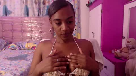 Aisha online show from December 17, 10:47 pm