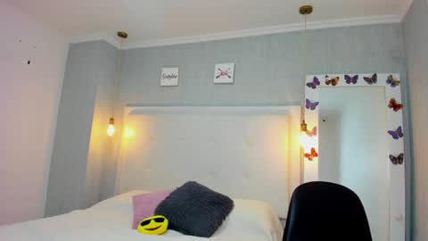 aishawild online show from January 22, 12:38 pm