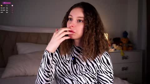 Aliza online show from January 29, 1:05 am