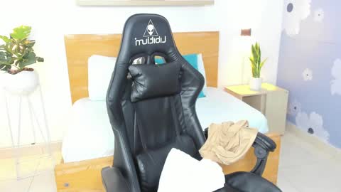 Aixa Burgos online show from January 28, 12:00 pm