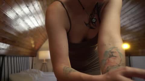 Akaneiro online show from September 15, 1:08 pm