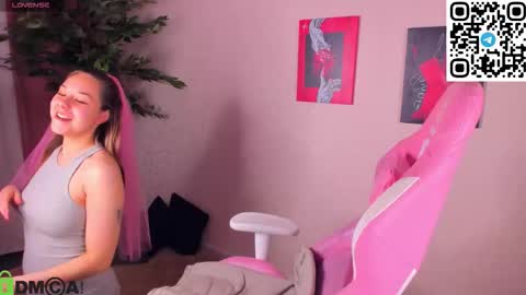 Al1ice online show from December 5, 1:38 am