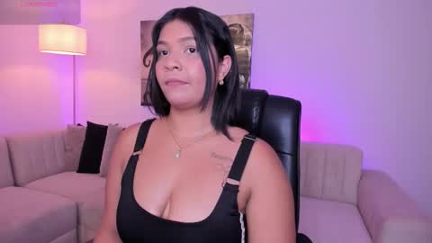 Alaia online show from January 5, 7:39 pm