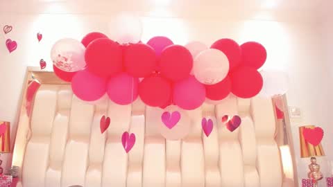 Snapshot of alana_then2 chatting on February 18, 10:47 pm       online show from February 18, 10:47 pm