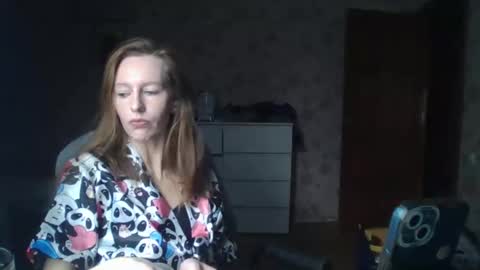 Snapshot of alane26 chatting on March 7, 12:01 pm Elisa online show from March 7, 12:01 pm