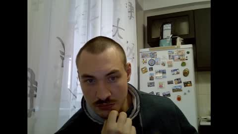 albi_sunny online show from December 5, 8:37 am