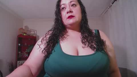 aleia taylor online show from November 29, 2:48 am