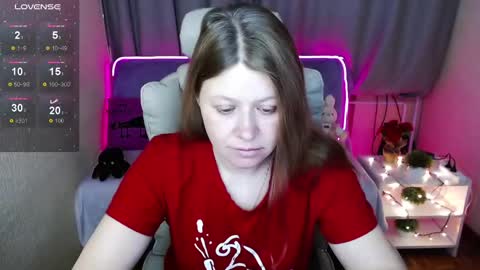 Snapshot of alekasamui chatting on December 27, 1:32 am Aleksa online show from December 27, 1:32 am