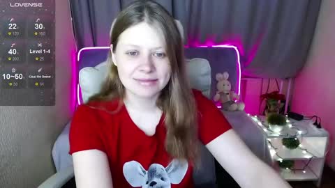 Snapshot of alekasamui chatting on February 28, 10:28 pm Aleksa online show from February 28, 10:28 pm