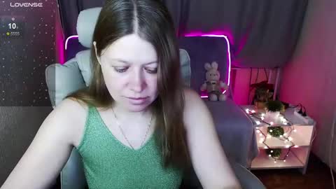 Snapshot of alekasamui chatting on January 11, 1:16 am Aleksa online show from January 11, 1:16 am