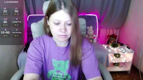 Snapshot of alekasamui chatting on January 6, 12:48 am Aleksa online show from January 6, 12:48 am