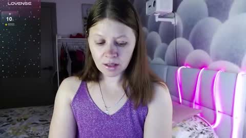 Snapshot of alekasamui chatting on September 29, 1:22 am Aleksa online show from September 29, 1:22 am