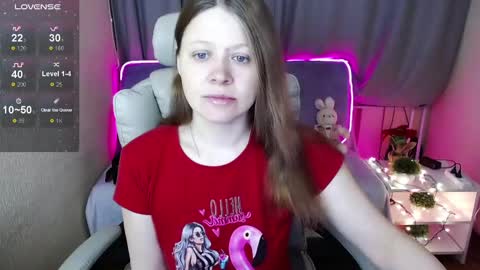 Snapshot of alekasamui chatting on February 3, 12:25 am Aleksa online show from February 3, 12:25 am