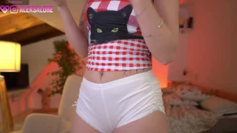 Lexi online show from February 2, 4:22 am