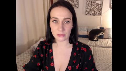 Sandra online show from February 10, 2:20 pm