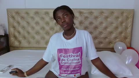 alessiiaa online show from February 15, 1:05 pm