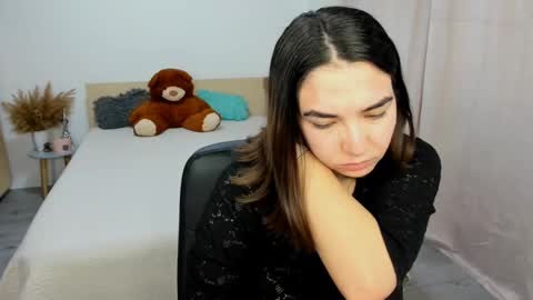 Snapshot of alexa_dolly chatting on February 22, 8:40 am Alexa online show from February 22, 8:40 am