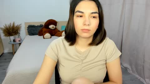 Snapshot of alexa_dolly chatting on February 5, 6:13 am Alexa online show from February 5, 6:13 am