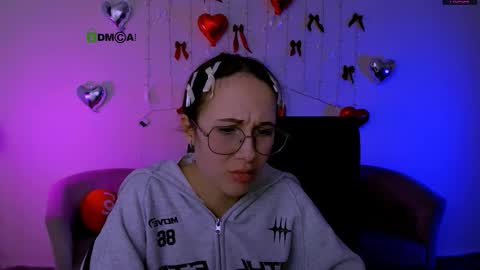 alexa_night_ online show from February 10, 7:50 pm