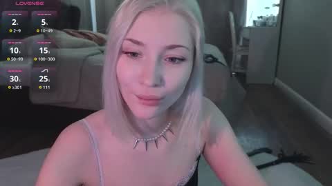 Snapshot of alexa_novak chatting on October 15, 2:36 am Alexa online show from October 15, 2:36 am