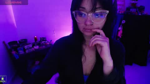 Snapshot of alexa_sweet69x chatting on December 6, 1:07 am Alexa online show from December 6, 1:07 am