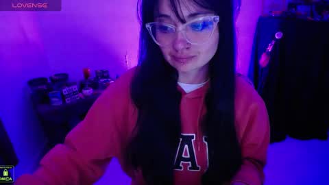 Snapshot of alexa_sweet69x chatting on December 11, 1:15 am Alexa online show from December 11, 1:15 am