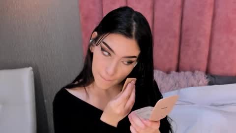 Alexa Thaylor online show from October 30, 3:35 pm