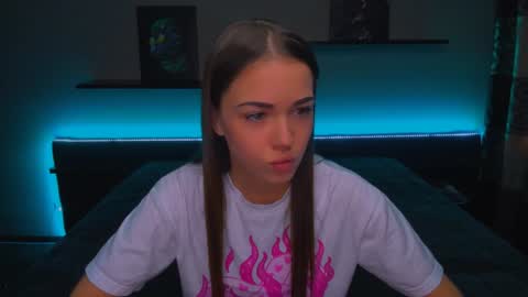 angel online show from December 26, 3:06 am