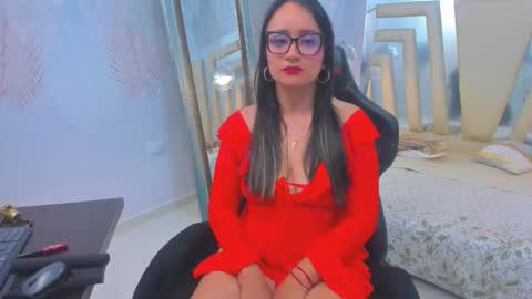 Snapshot of alexandramilff chatting on October 19, 3:52 am Alexandra Milff online show from October 19, 3:52 am