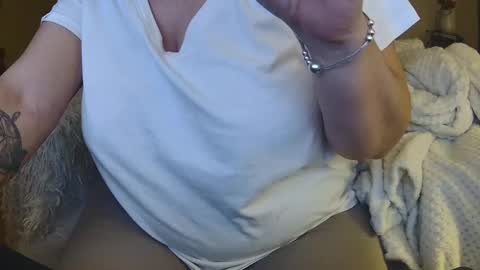 Jhoa online show from February 18, 12:15 am