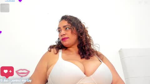 alexandra zyla suleyman  online show from February 5, 1:04 am