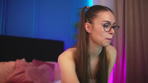 Alexxis Rae online show from December 4, 5:32 am